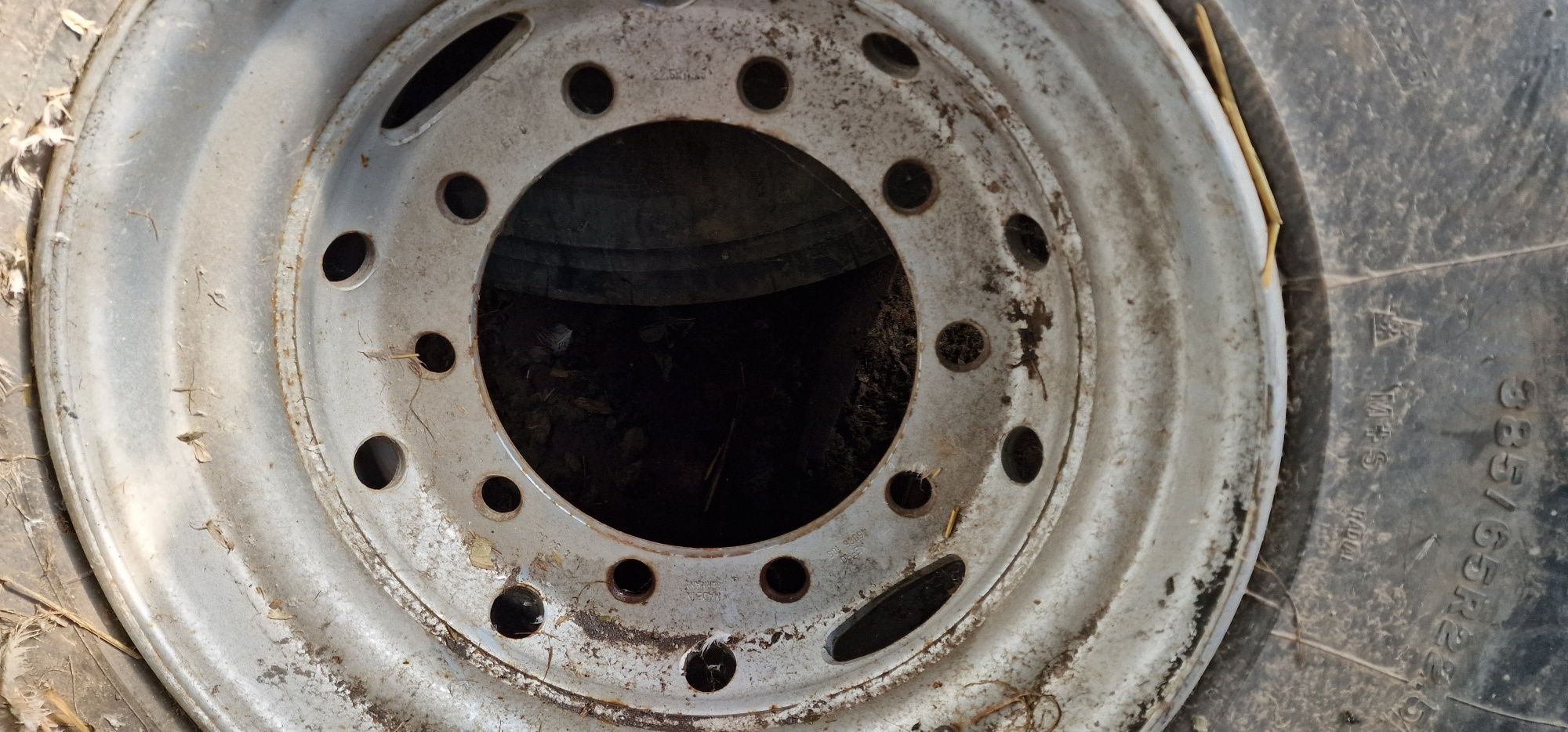 Koła 385/65 r22.5 komplet 5 sztuk