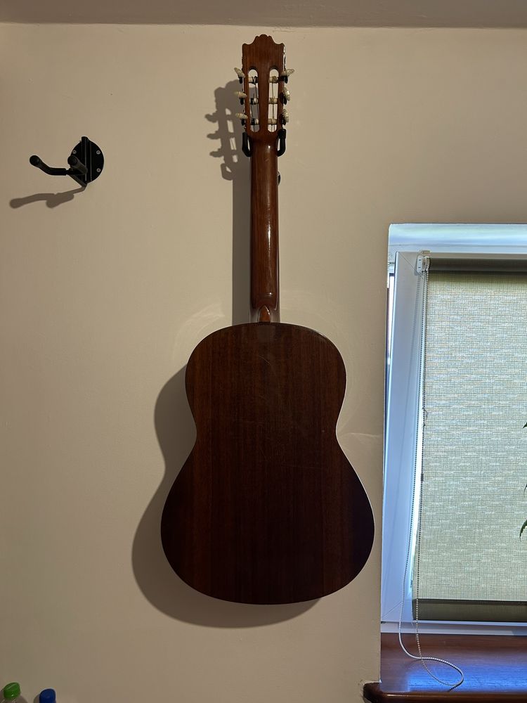Gitara Yamaha g-230