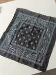 Czarna bandana chusta