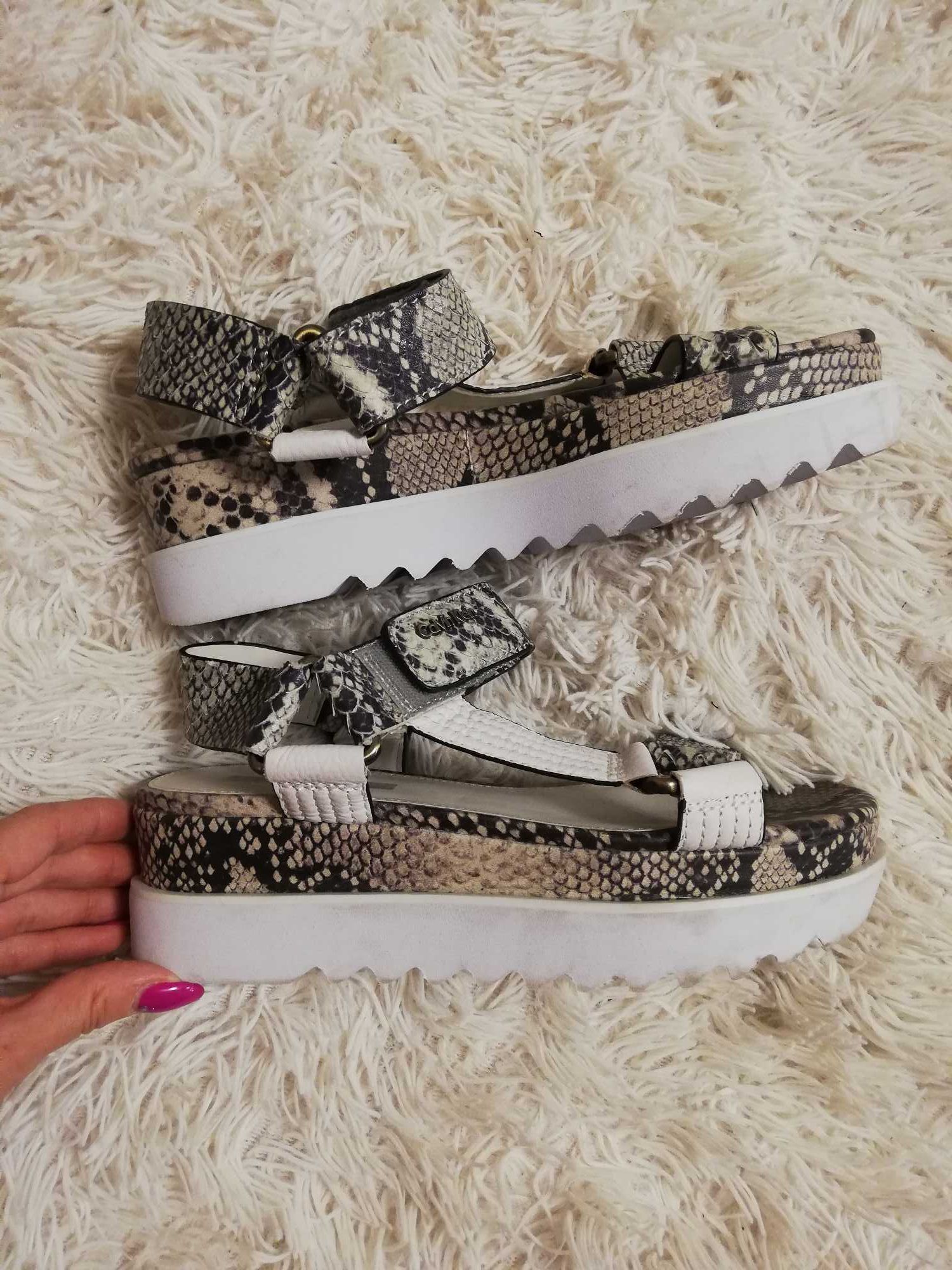 sandały Calvin Klein skórzane 39 skórzane sandały Calvin Klein 39