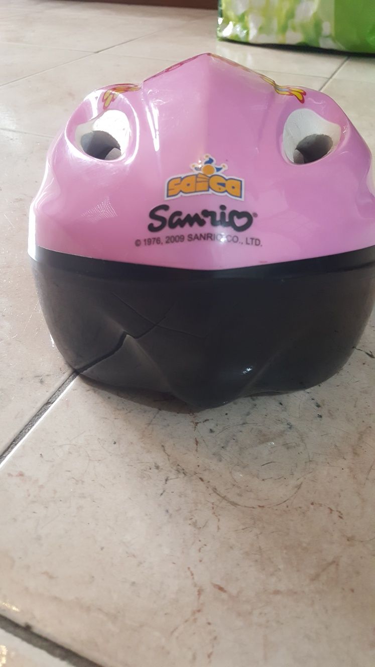 capacete hello kitty