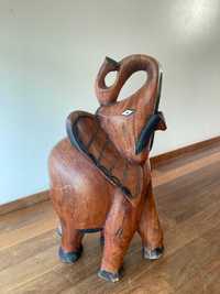 Elefante decorativo de madeira maciça