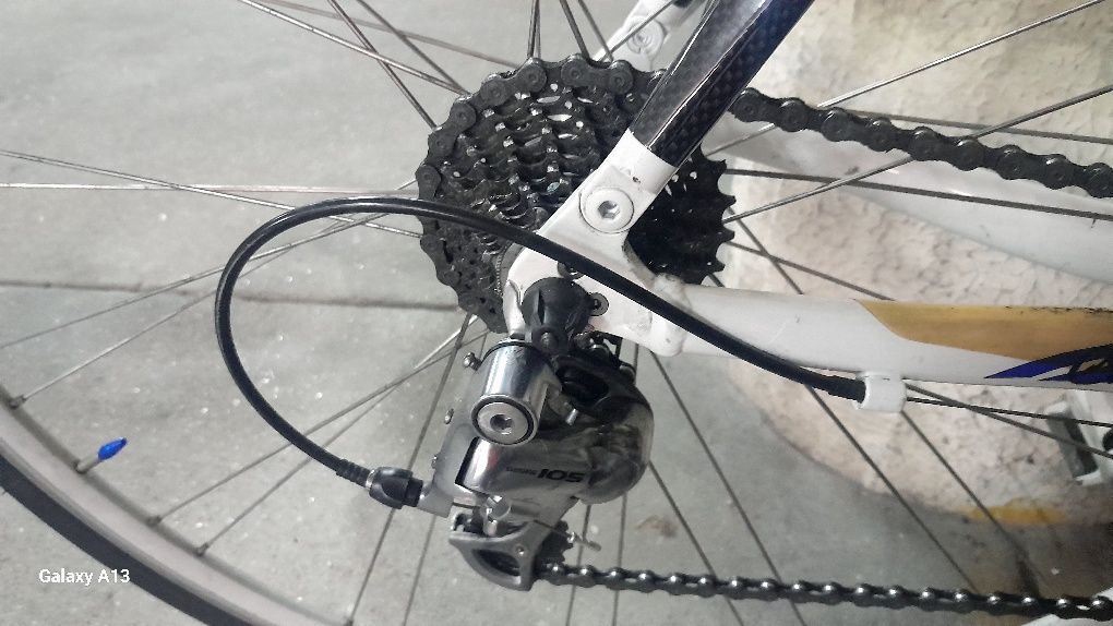 Vendo bicicleta de estrada marca Berg fuego 7.5
