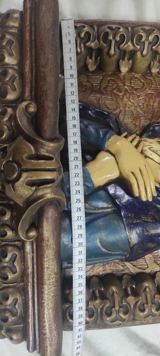 Quadro N.ª Sra. com relevo trabalhado - antiguidade