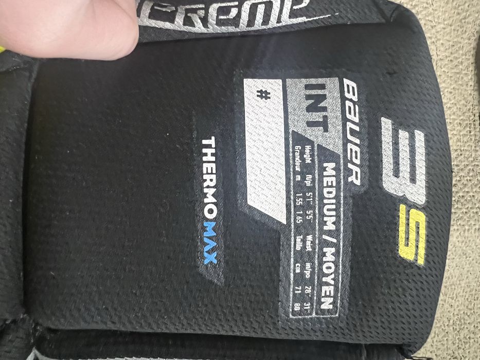 Нагрудник шорты в хорошем состояние