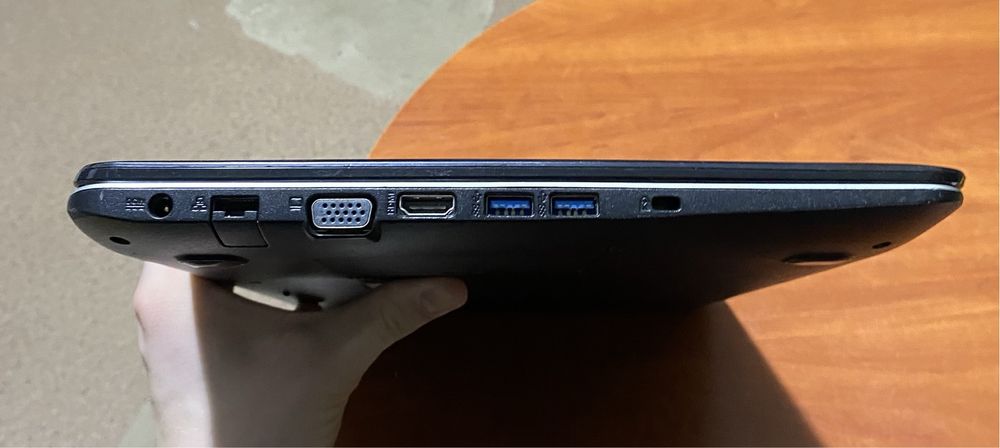Ноутбук Asus F55u 15.6” 8GB RAM/128GB SSD+500GB HDD! D868
