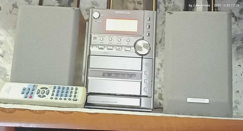 Музыкальный центр Kenwood б/у