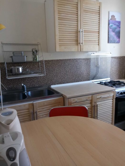 Pokoje 1 osobowe dla studentek w mieszkaniu 3 pokojowym Pl.Lotników
