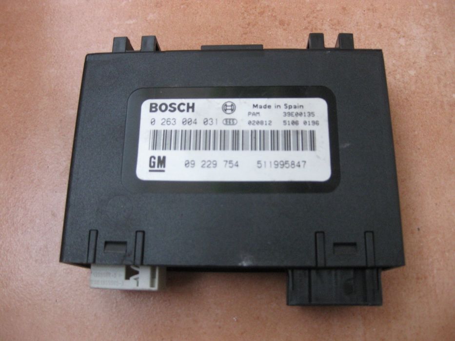 Блок управления парктроникам Опель Вектра С .