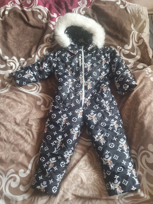 В ідеальному стані. Зимовий теплий комбінезон