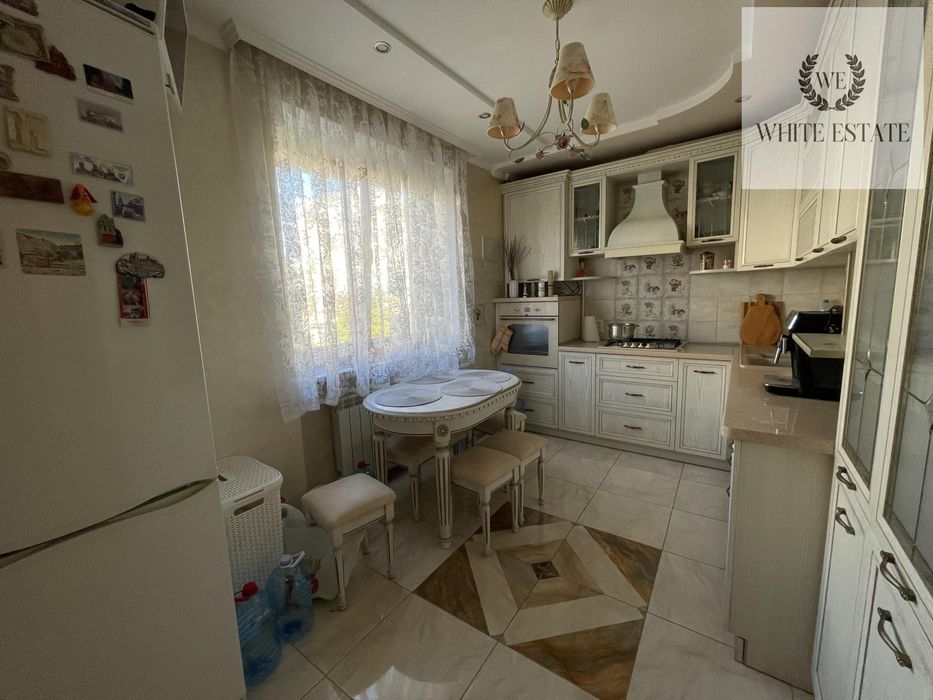 Продаж 4 кім. квартири по вул. Золотогірська