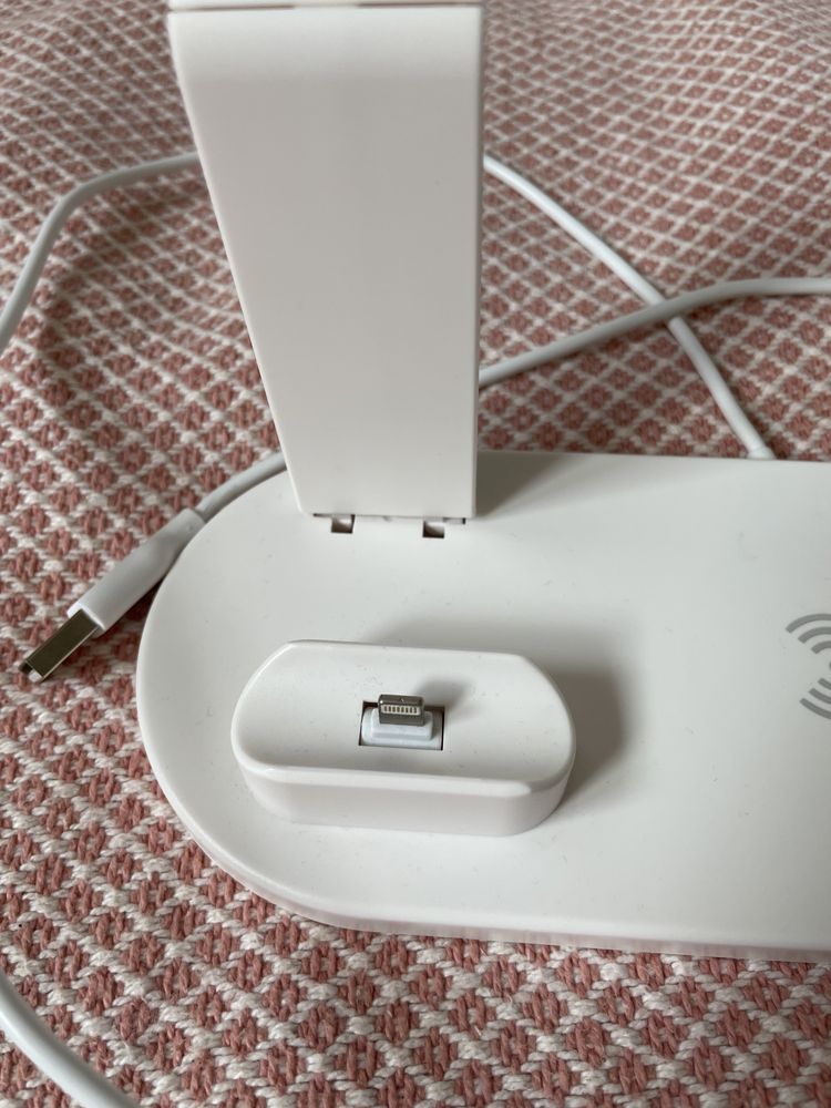 STACJA ŁADUJĄCA Apple iPhone Airpods Watch, indukcja.