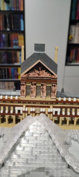 Klocki a'la lego - Luwr