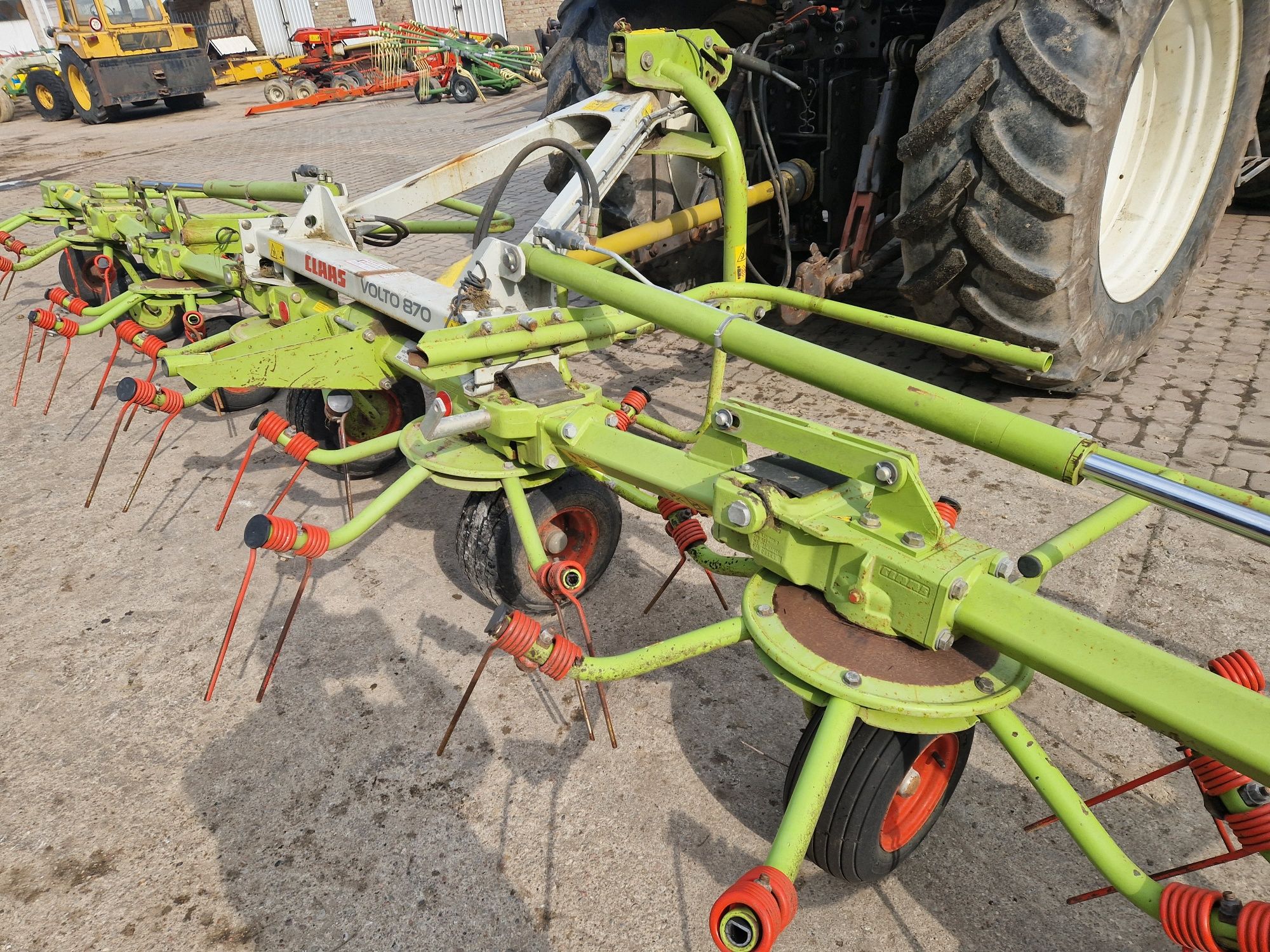 Przewracarka Pottinger EUROHIT Claas Volto 870