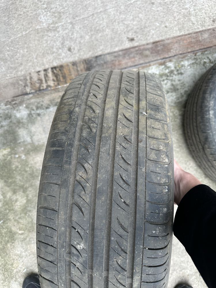 Літня резина 235/60 R16