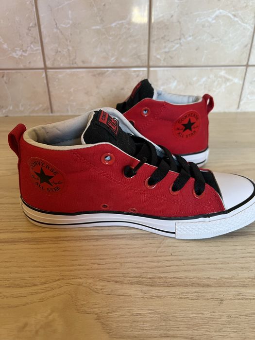 Wysokie, wsuwane trapmki Converse, r.35