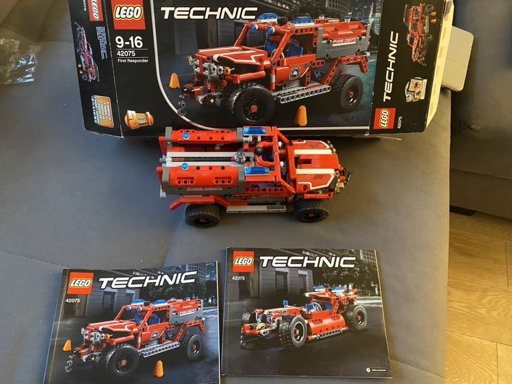 Lego Technic 42075 pojazd ratunkowy pojazd szybkiego reagowania