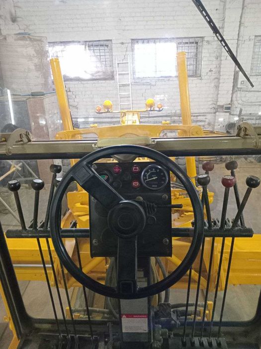 Автогрейдер VOLVO G 990