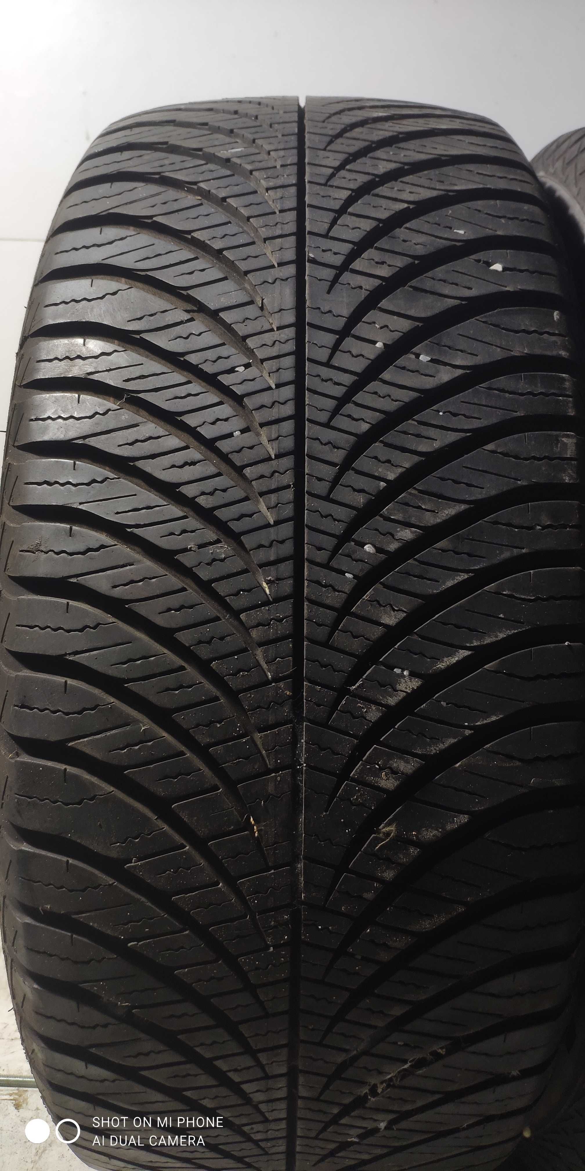 Opony Opona 235/55R17 GOODYEAR całoroczne para 2szt VECTOR 4seasons ge