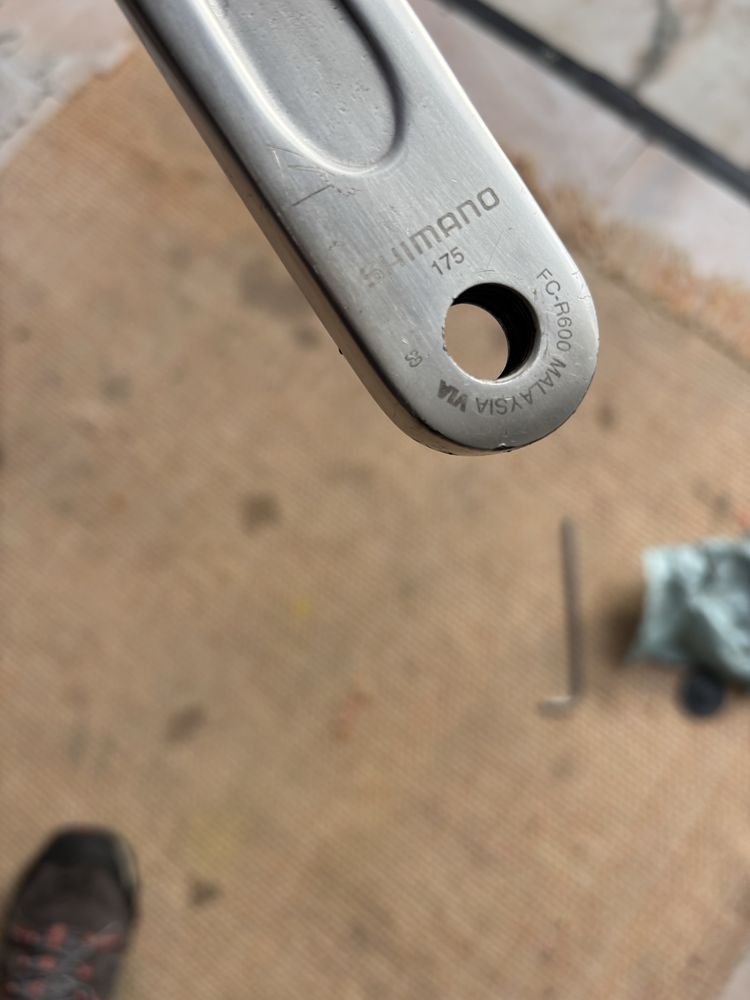 Pedaleiro Shimano FC-R600 175mm