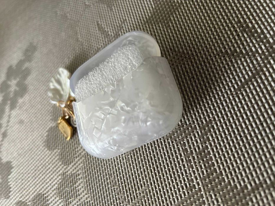 Etui na słuchawki AirPods Pro 2nd White Pearl nowe