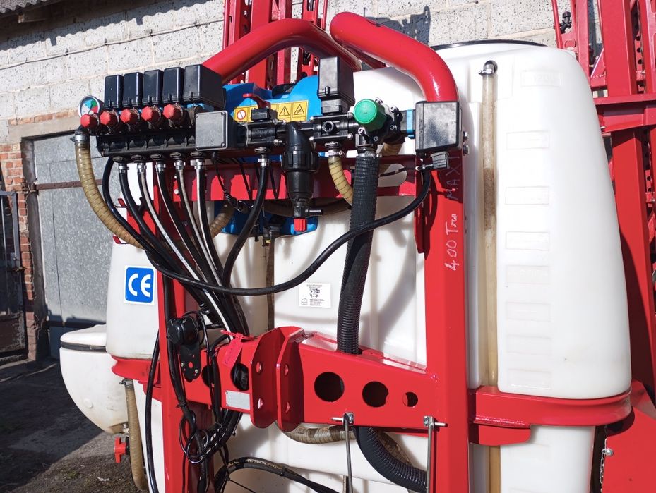 KUHN Atasa 2011r opryskiwacz zawieszany