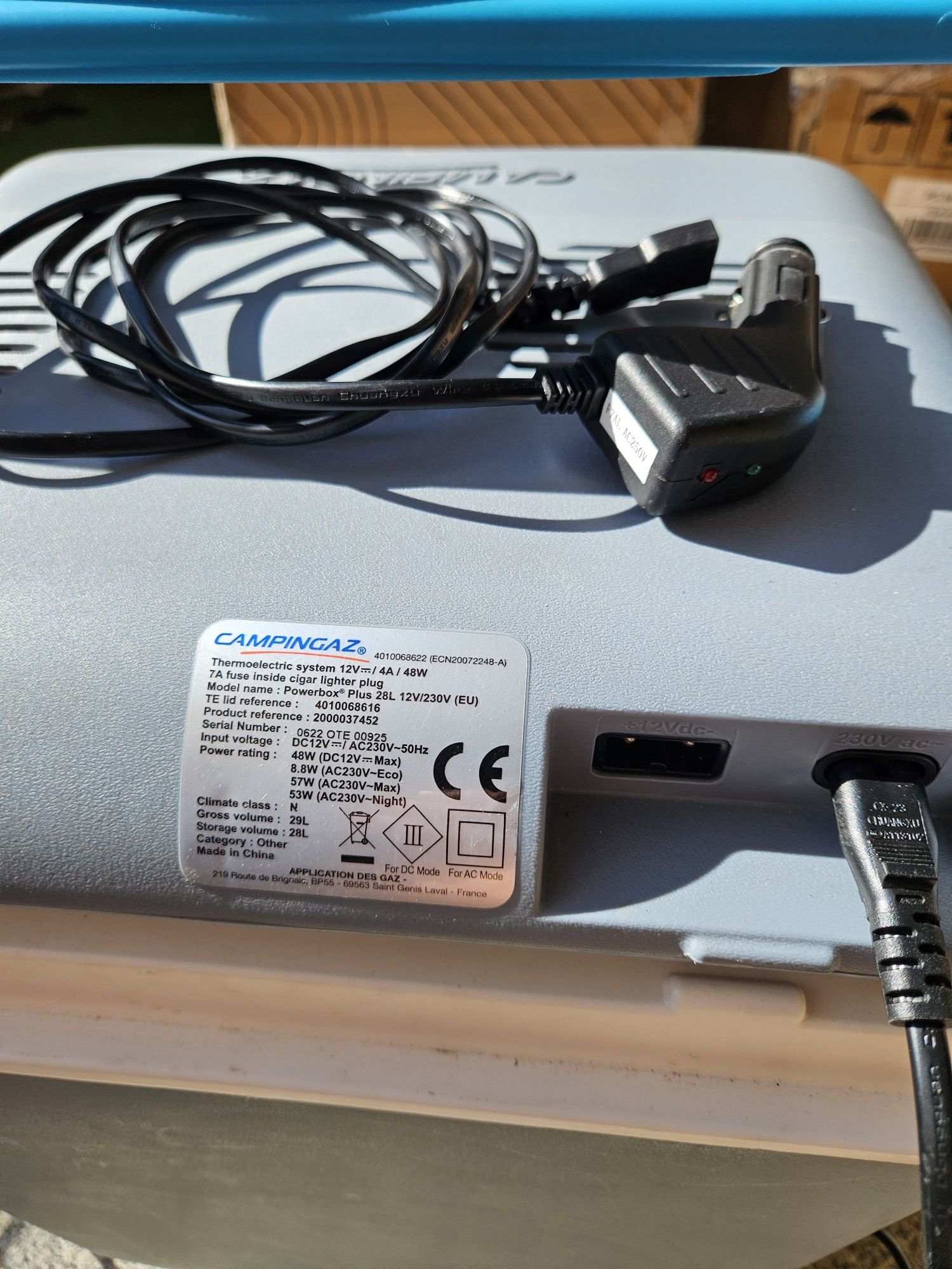 Lodówka turystyczna Campingaz Powerbox Plus 28 l 12/230 V