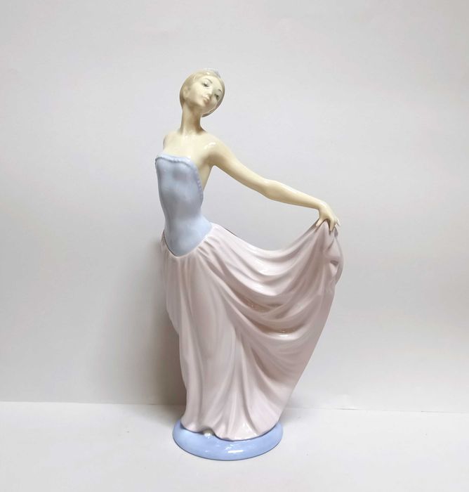 Tancerka, figurka Lladro, Hiszpania, 30cm