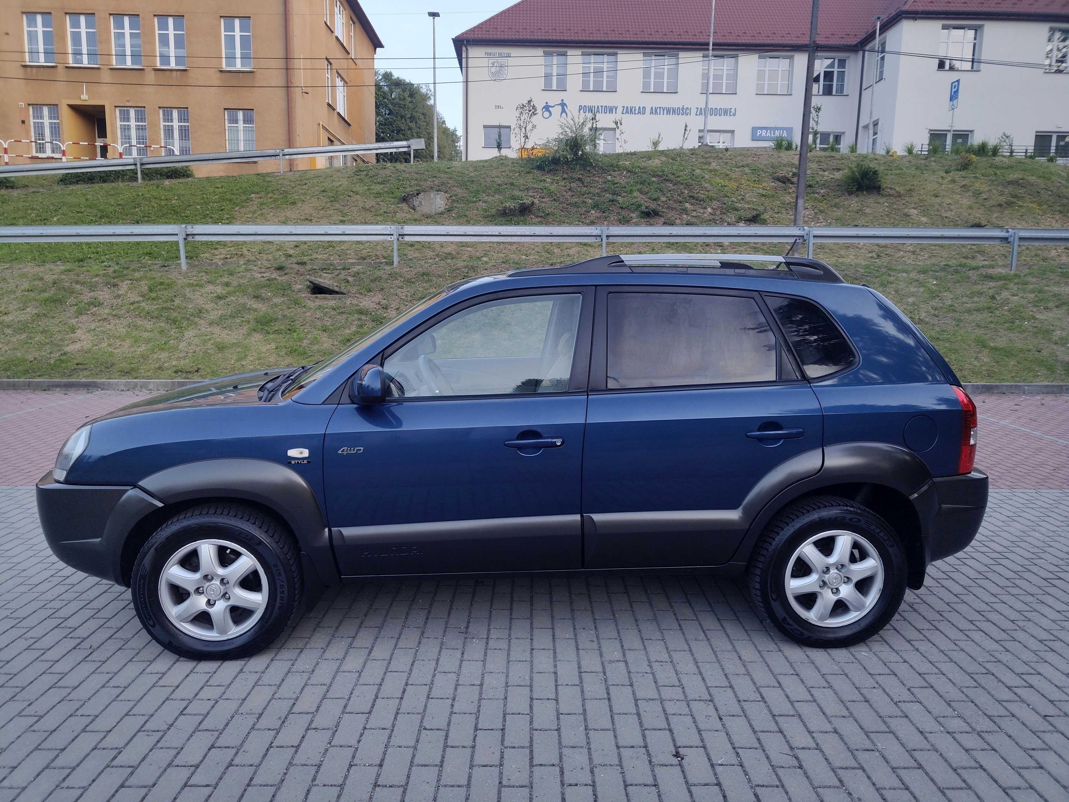 Sprzedam Hyundai Tucson 4-WD (4x4) 2.0 CRDI (AUTOMAT),KLIMA,TEMPOMAT,