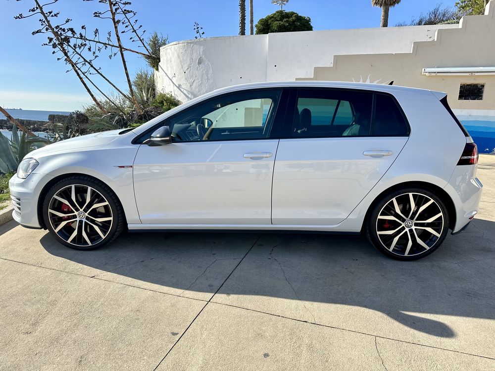 Vw golf 7 gti performance 230cv 2.0 tsi dsg dynaudio keyless historico