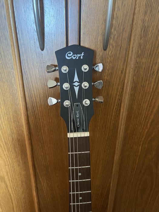 Guitarra eletrica court CR100 nunca usada