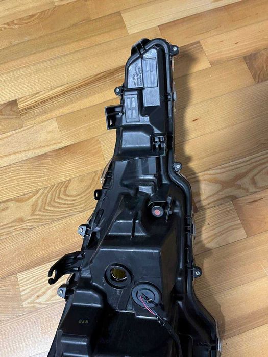 Фара Toyota Corolla 2020-2021 передня ліва