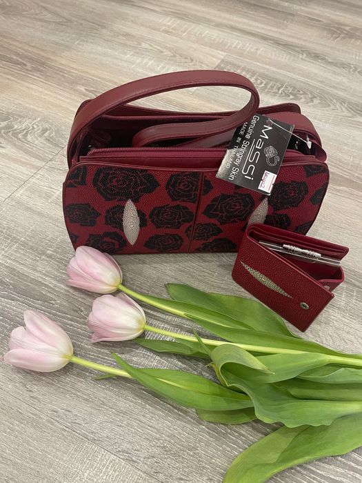 Сумка зі шкіри ската