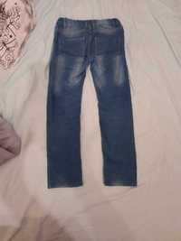 jeansy niebieskie 140