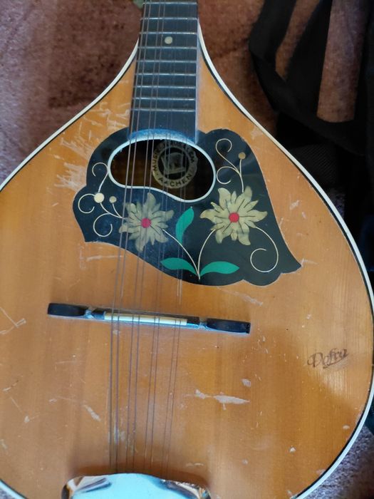 Продам музичний інструмент