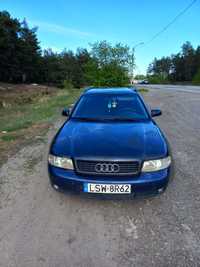 Audi A 4 в огнях