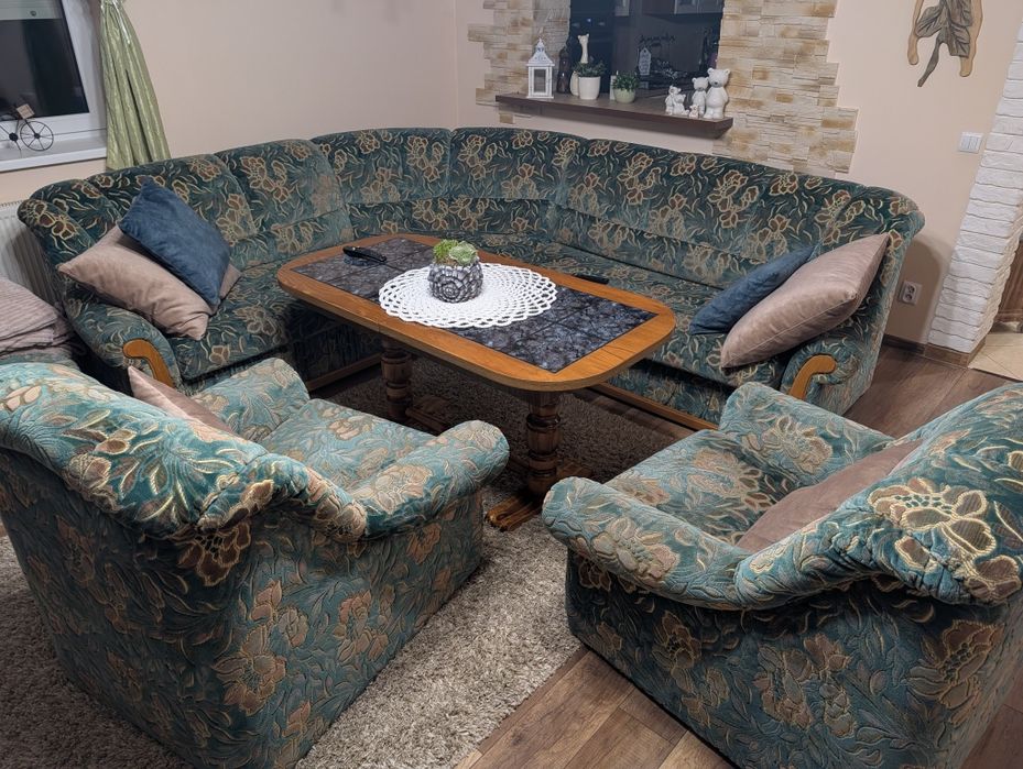 Komplet narożnik+ fotele + ława