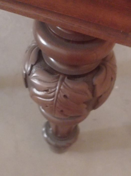 Великий, майже три метри,розкішний, дубовий стіл ручної роботи