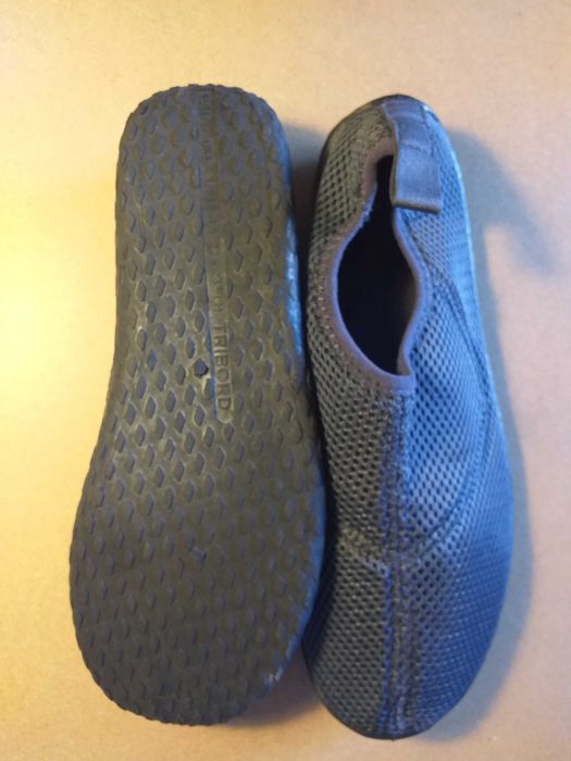 Sapatos Tribord para andar em ambientes de água