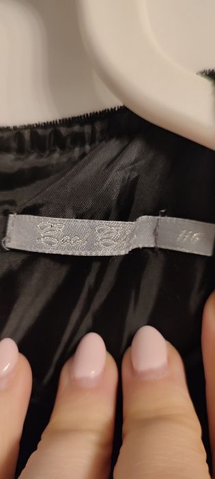 Elegancka sukienka dziewczęca 116