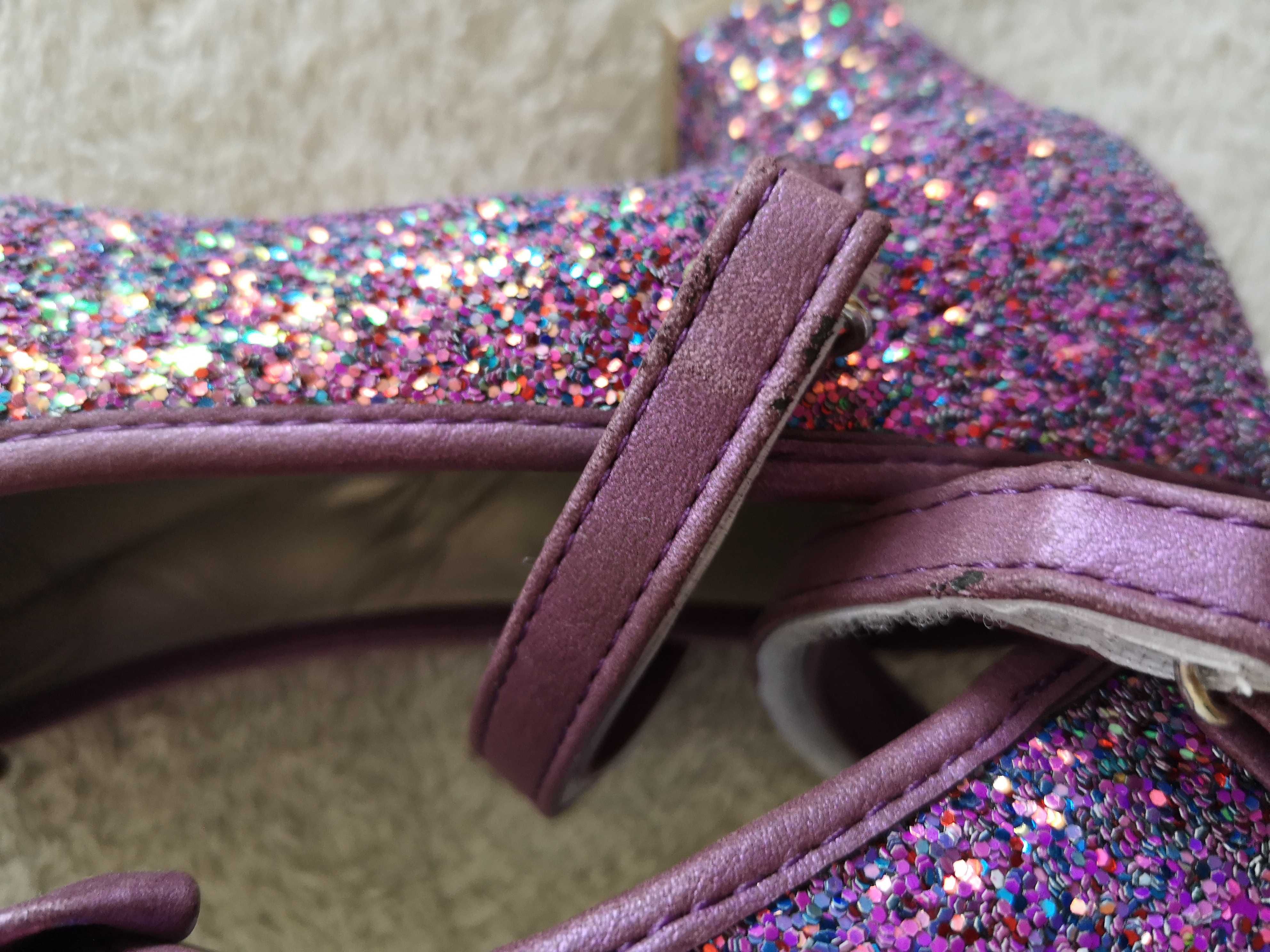 Fioletowe błyszczące brokatowe eleganckie buty Lilley Sparkle ok. 33