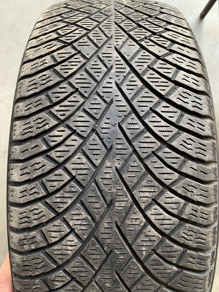 (4шт) 235/50R19 Nokian Hakkapeliitta R5 SUV (2022 рік) зимові шини