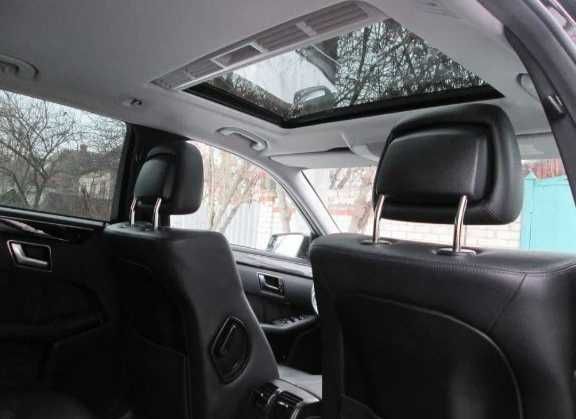 Мерседес универсал Е220