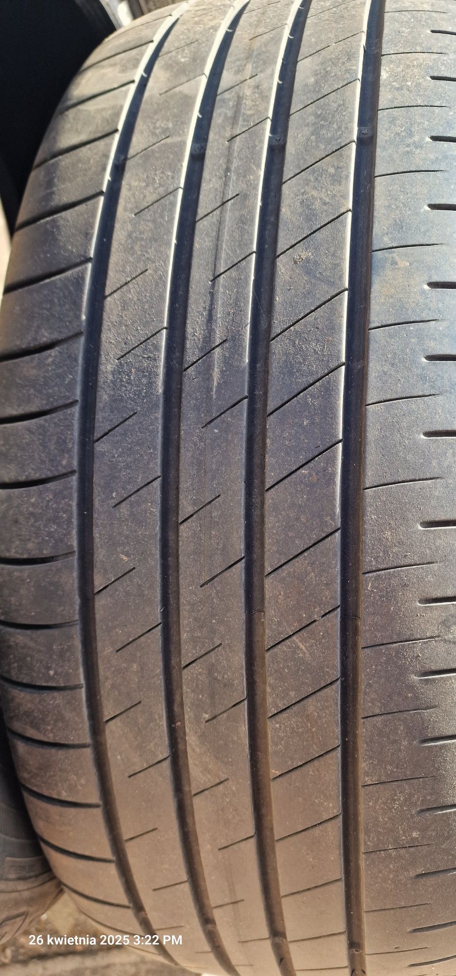 Opony Goodyear efficient 16/60/215