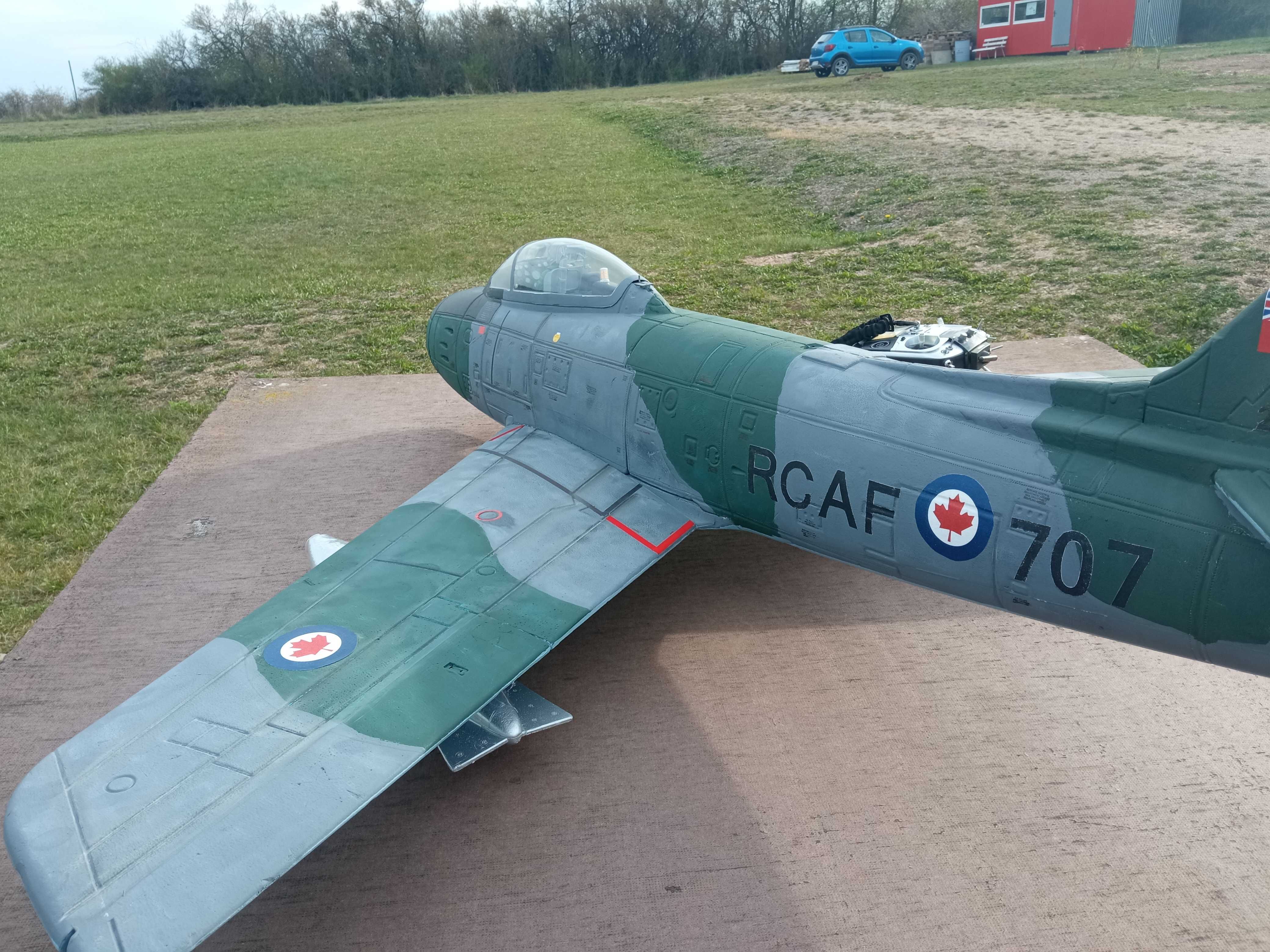Samolot RC Model Flyfly F86 jako Canadair CL13 mk6