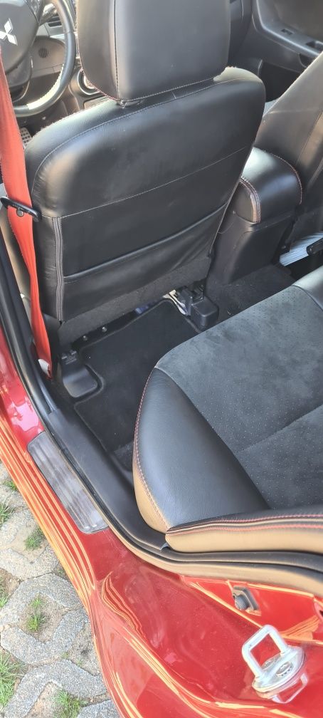 Mitsubishi lancer