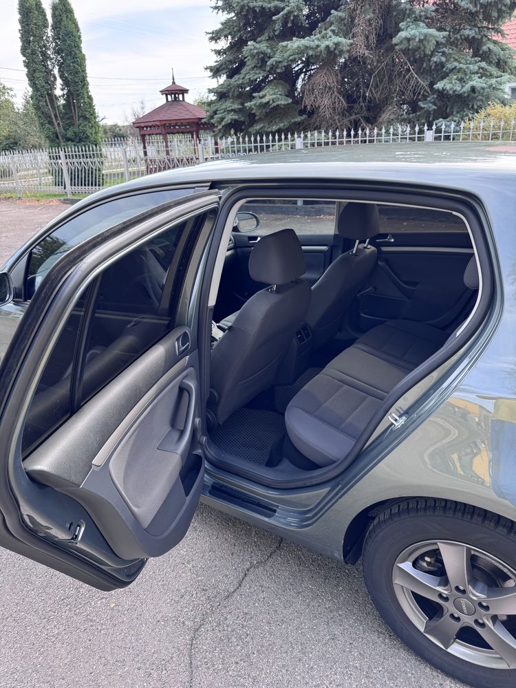VW golf 5 1.6 FSI