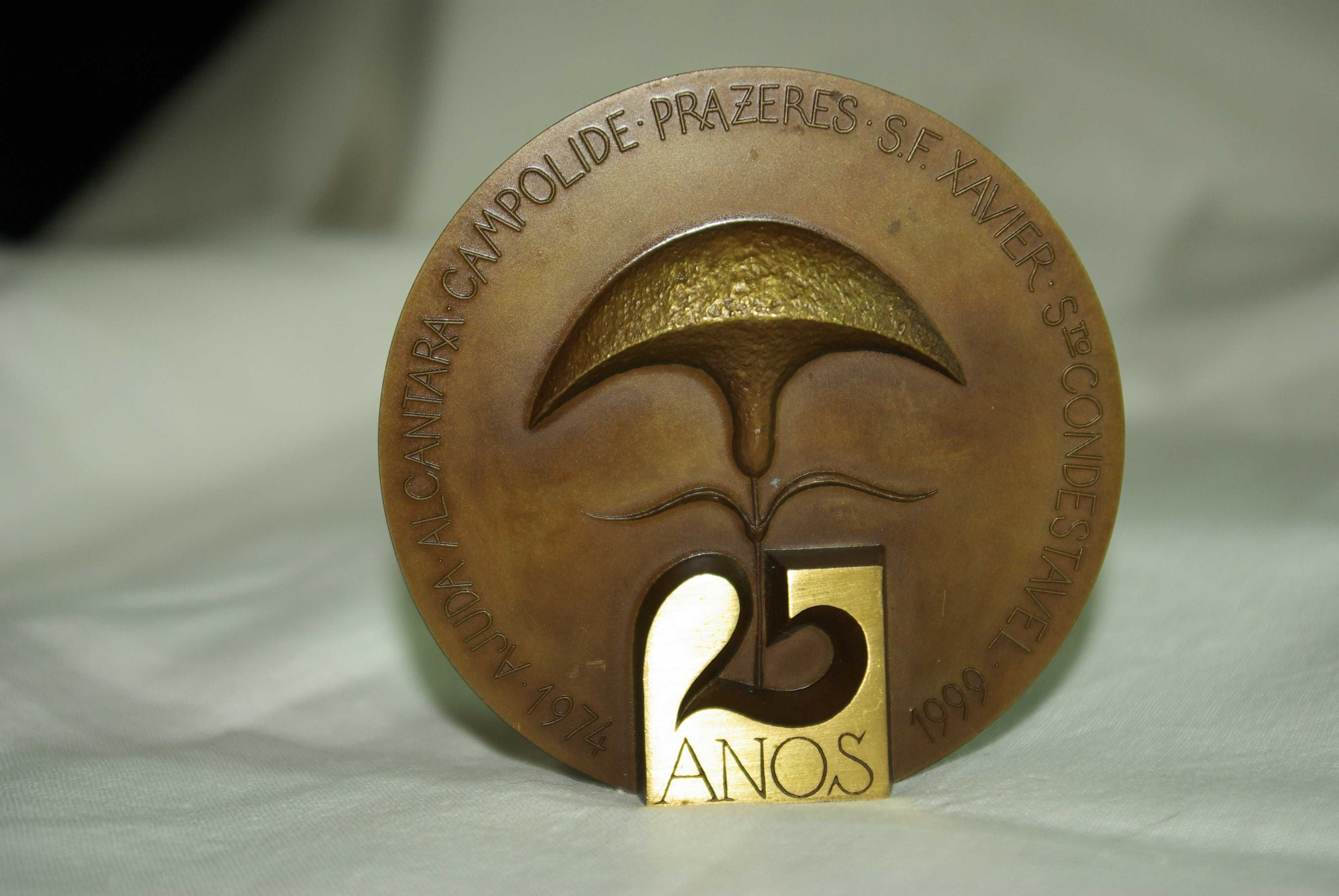 Medalha em Bronze 25 Abril. 1999 José Aurélio