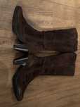 Botas de camurça castanha da marca Pablo Fuster.