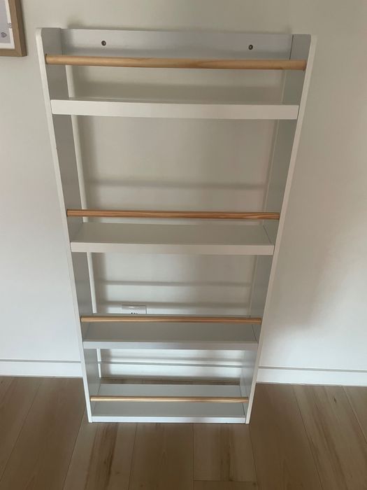 Vendo escaparate em bom estado